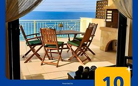 Derveni Seaside Apartments 